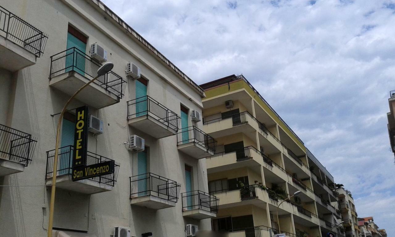 Hotel San Vincenzo Soverato Marina Kültér fotó