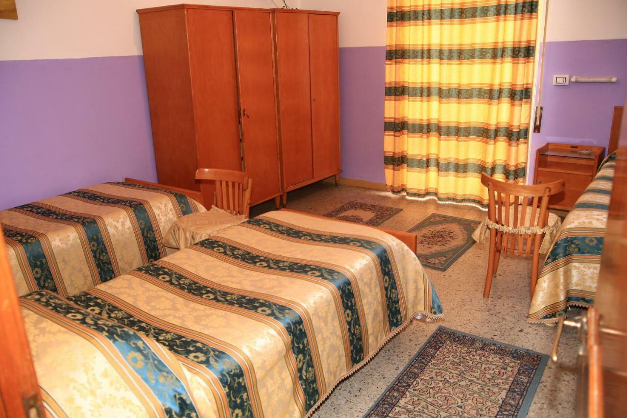 Hotel San Vincenzo Soverato Marina Kültér fotó