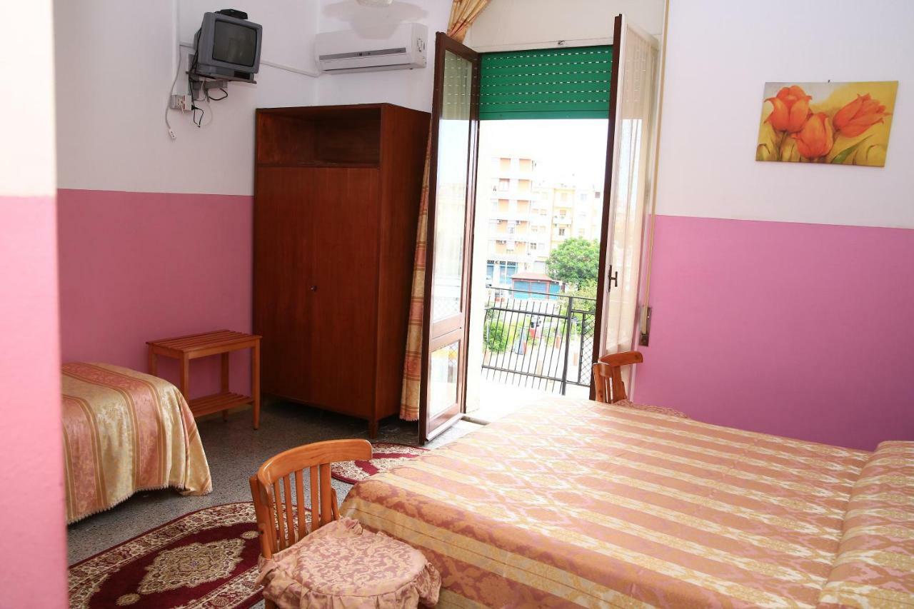 Hotel San Vincenzo Soverato Marina Kültér fotó