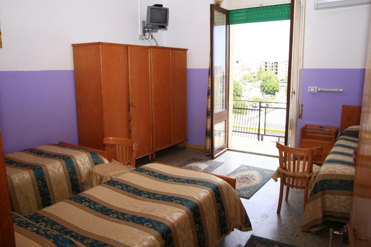 Hotel San Vincenzo Soverato Marina Kültér fotó
